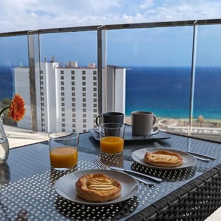Sunset Waves Sea View Apartments بينايدورم المظهر الخارجي الصورة