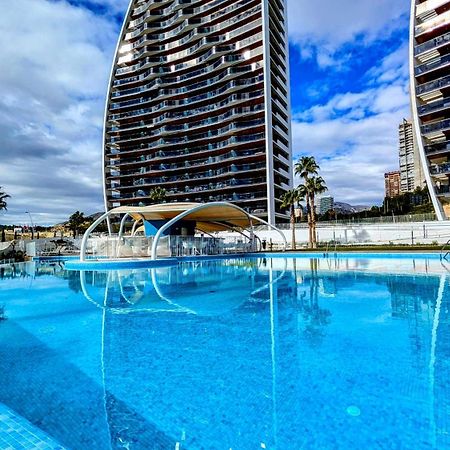 Sunset Waves Sea View Apartments بينايدورم المظهر الخارجي الصورة