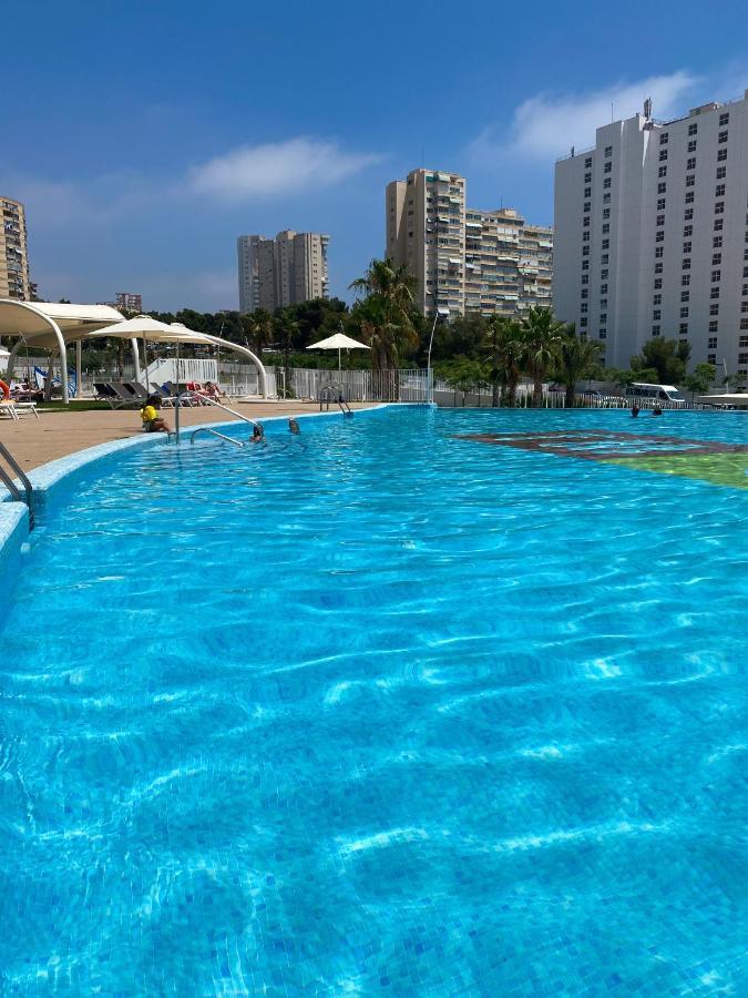Sunset Waves Sea View Apartments بينايدورم المظهر الخارجي الصورة