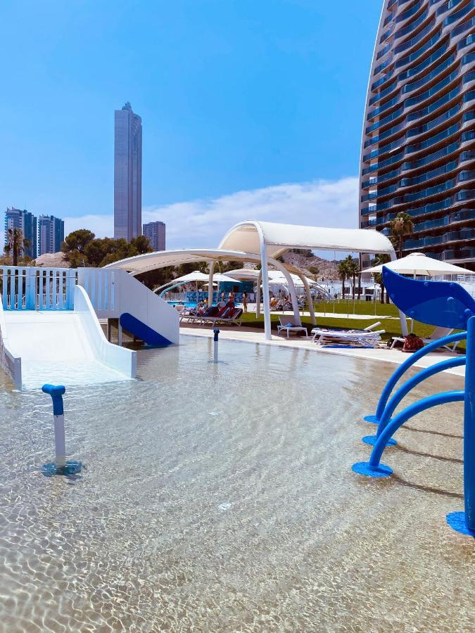 Sunset Waves Sea View Apartments بينايدورم المظهر الخارجي الصورة