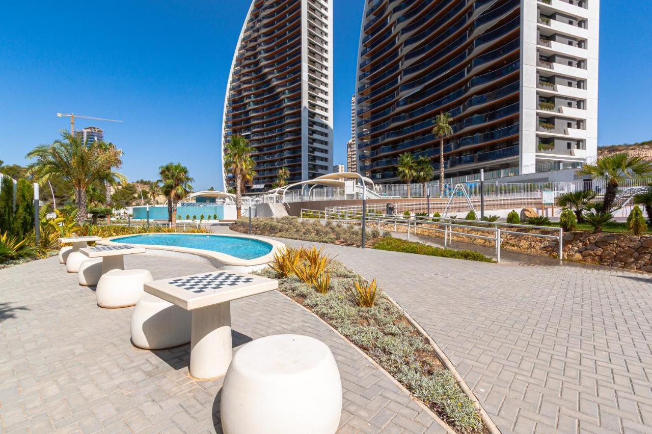 Sunset Waves Sea View Apartments بينايدورم المظهر الخارجي الصورة