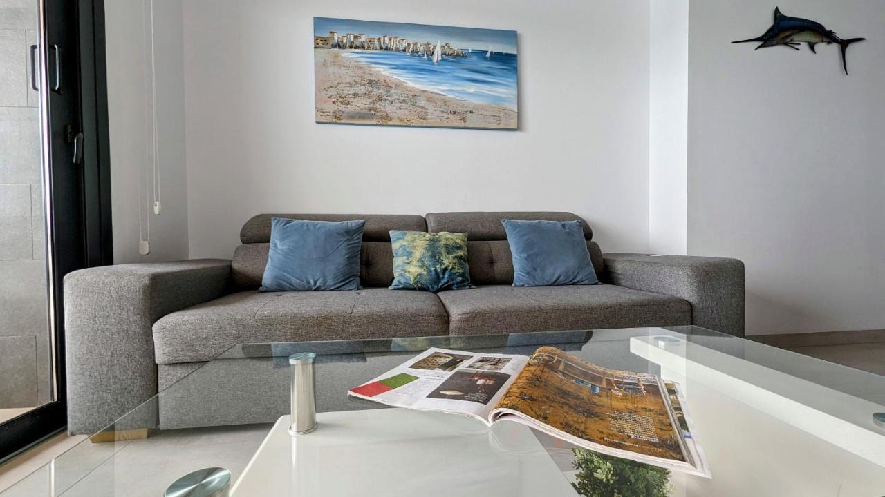 Sunset Waves Sea View Apartments بينايدورم المظهر الخارجي الصورة