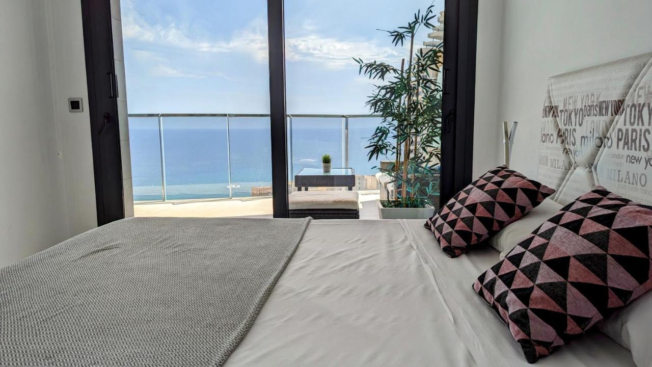 Sunset Waves Sea View Apartments بينايدورم المظهر الخارجي الصورة