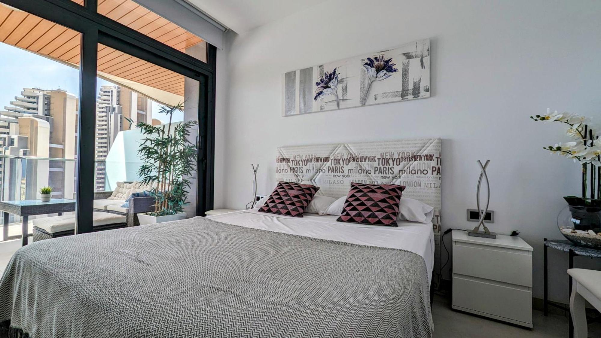 Sunset Waves Sea View Apartments بينايدورم المظهر الخارجي الصورة